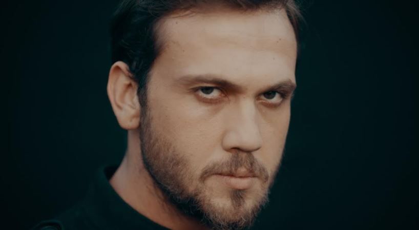 Aras Bulut Iynemli Sevtap Iynemli
