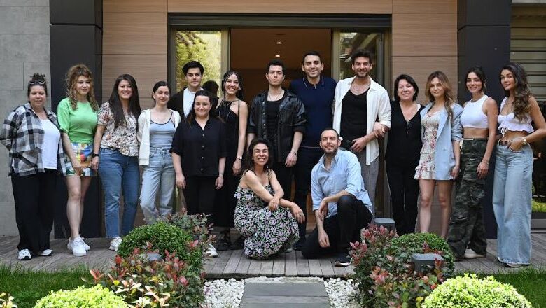 The story, the cast and all the details of the Yaz Şarkısı series!