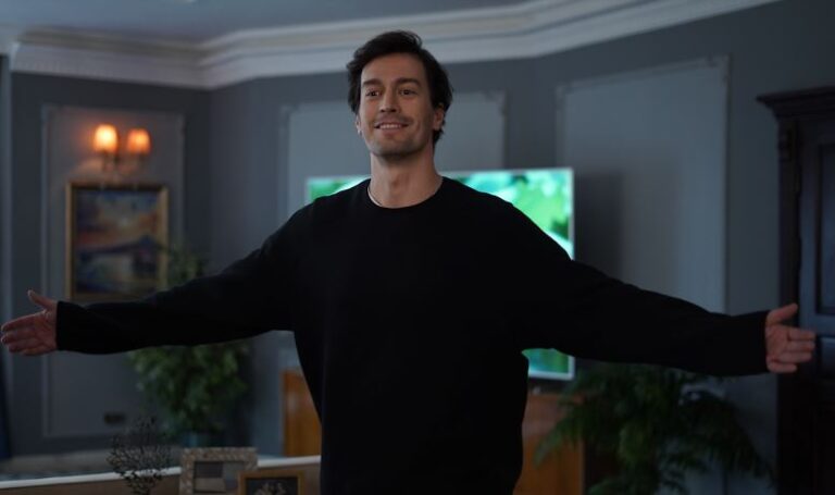 There is excitement in the first episode of Bir Sevdadır TV series! Feyyaz Şerifoğlu will surprise everyone!