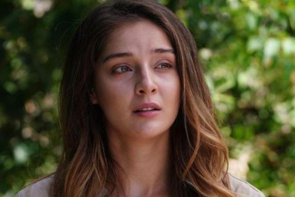 Ecem Çalhan is the difference of moving hundreds of emotions to the screen with a night tale!