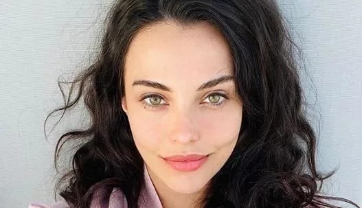 Kasabanın Gülleri: Cast and Story of the New Turkish Film